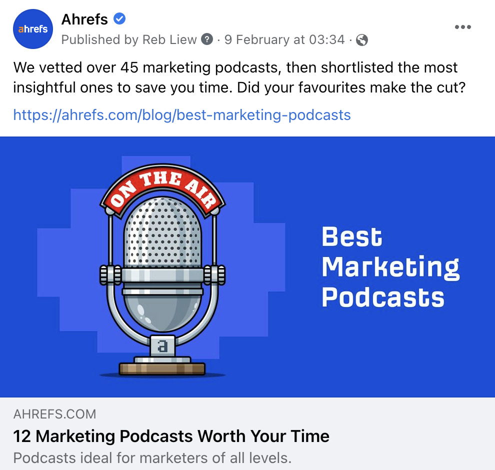 Artículo "Los mejores podcasts de marketing" compartido en Facebook.