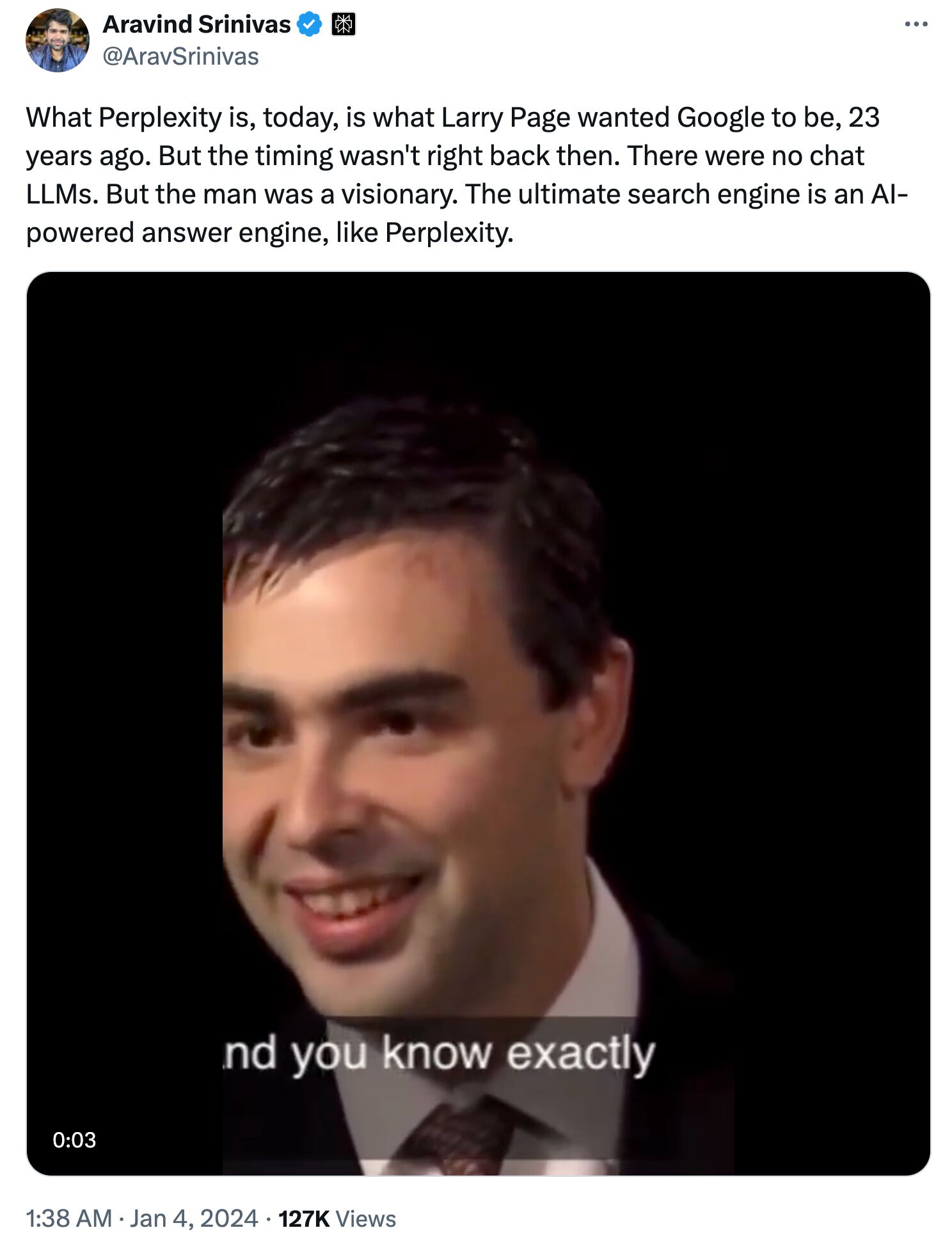 Tweet del fundador de Perplexity, Aravind Srinivas, diciendo que Perplexity es lo que Google quería llegar a ser hace 23 años.