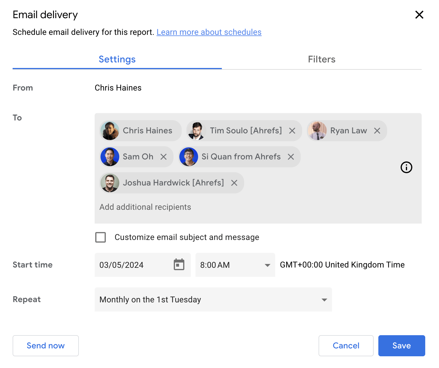 Programación de envíos por correo electrónico.