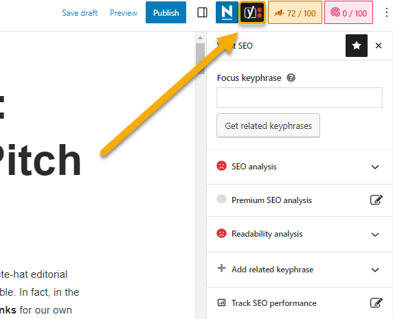 Botón "Yoast SEO" que amplía el menú de la barra lateral.