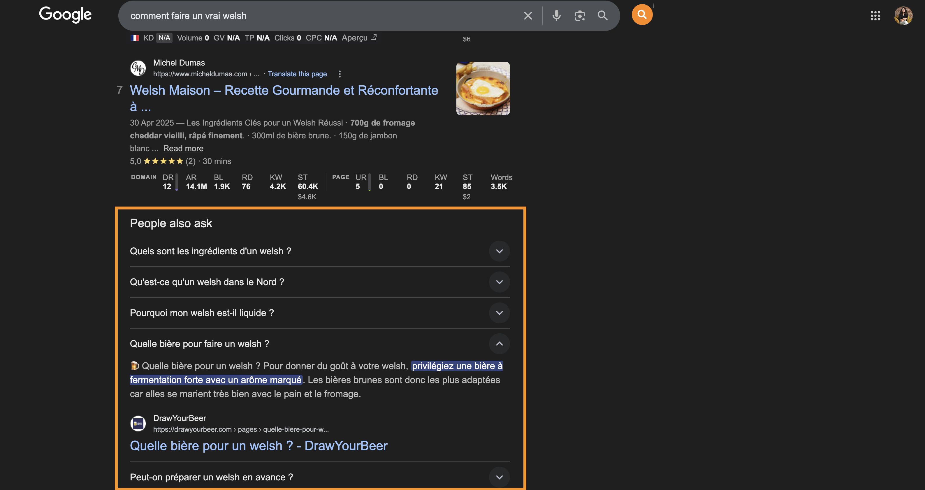 Exemple de bloc PAA dans les résultats Google