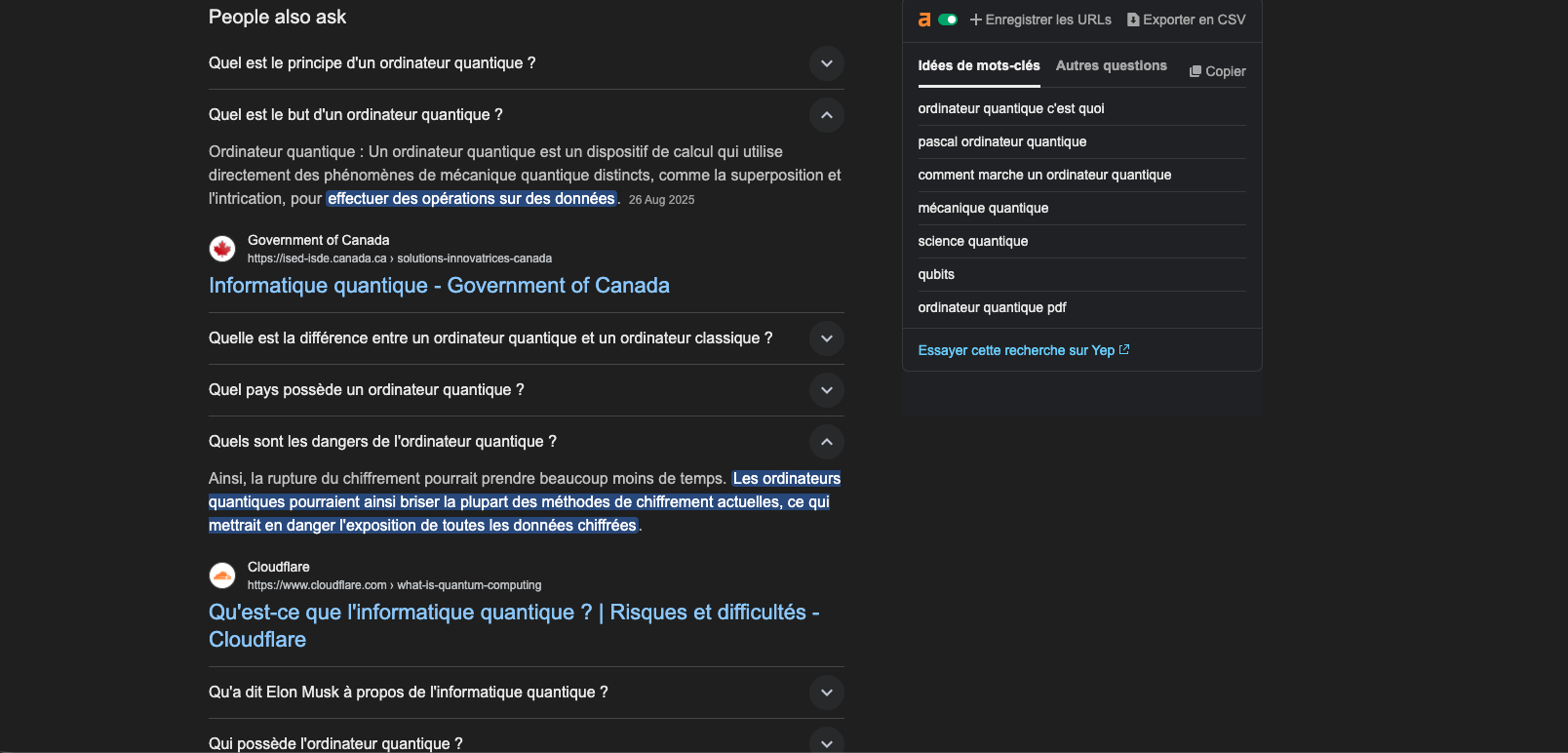 Capture d'écran de la section « Les gens demandent aussi » de Google avec une réponse développée sur l'informatique quantique dans la découverte de médicaments, aux côtés d'une image stylisée d'un ordinateur quantique.