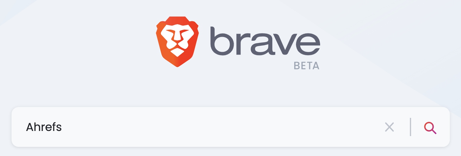 Домашняя страница Brave. Поисковый запрос «Ahrefs» в текстовом поле