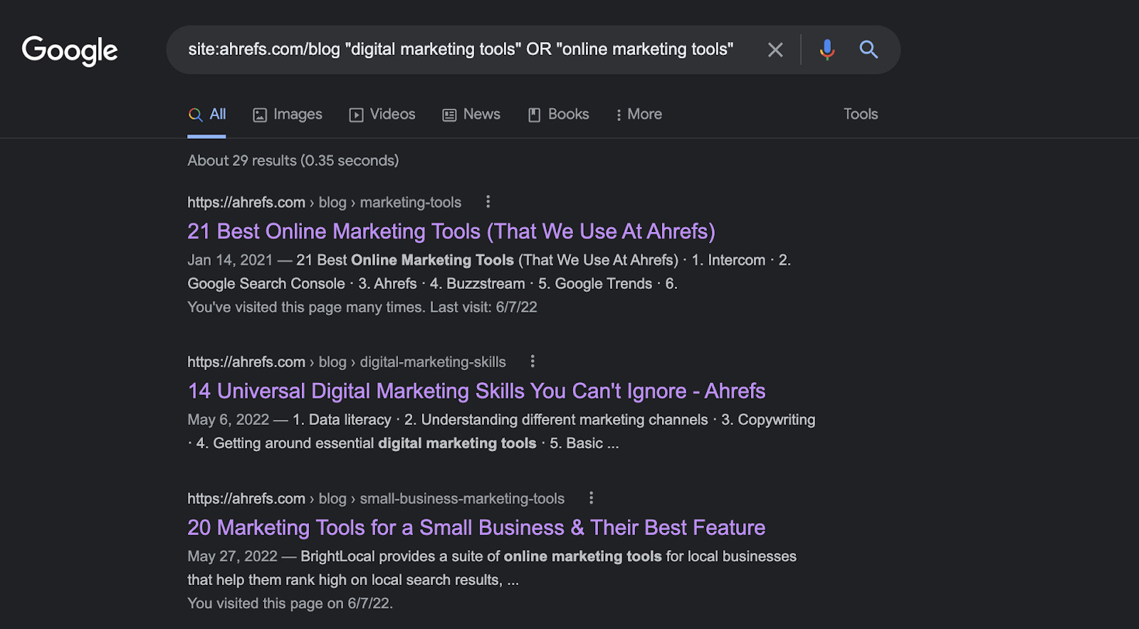 OR 搜索运算符用于在Ahrefs博客上查找 "digital marketing tools"和 "online marketing tools"。