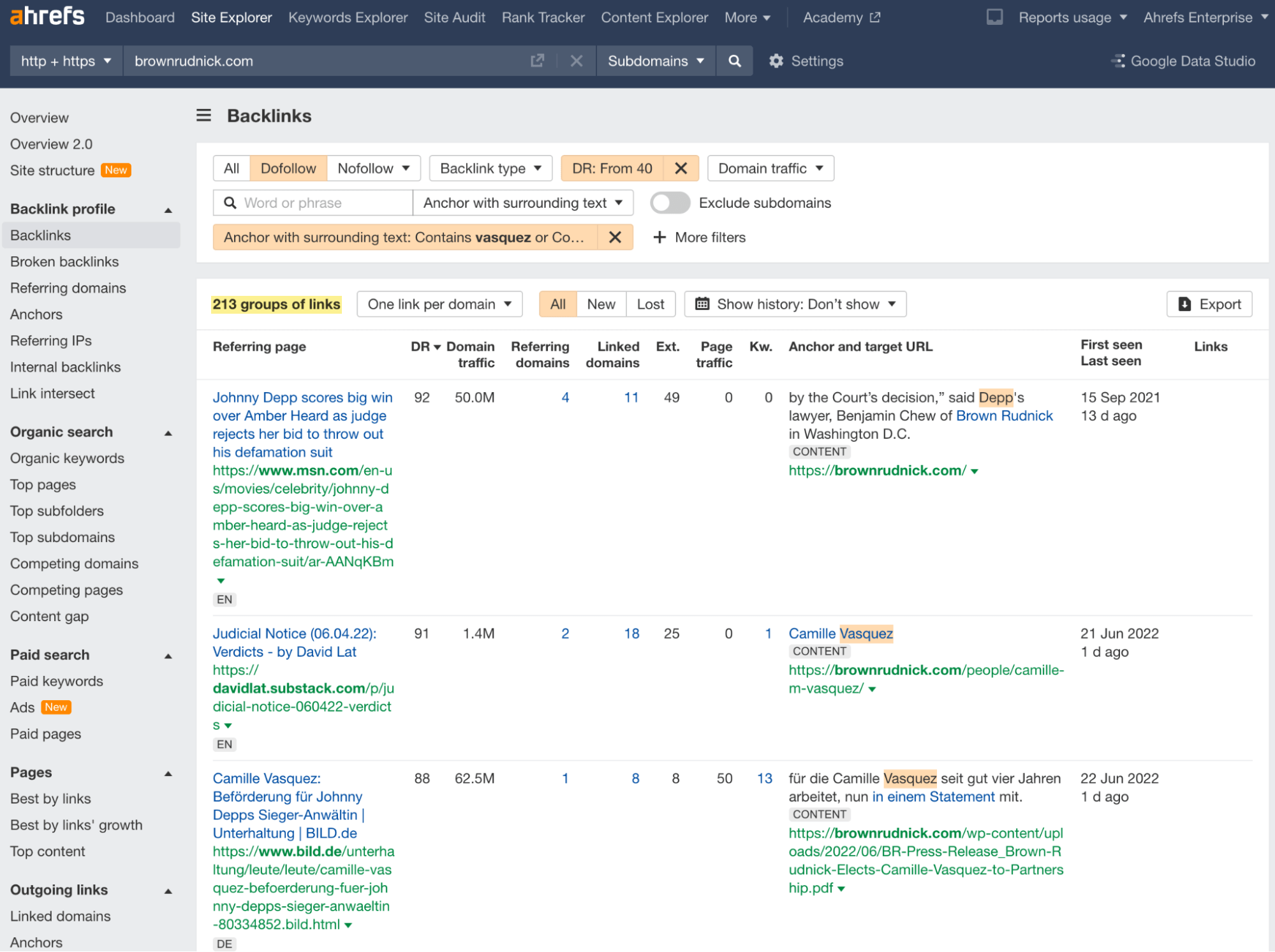 Relatório de backlinks na auditoria do site filtrado por texto âncora, tipo de acompanhamento e DR