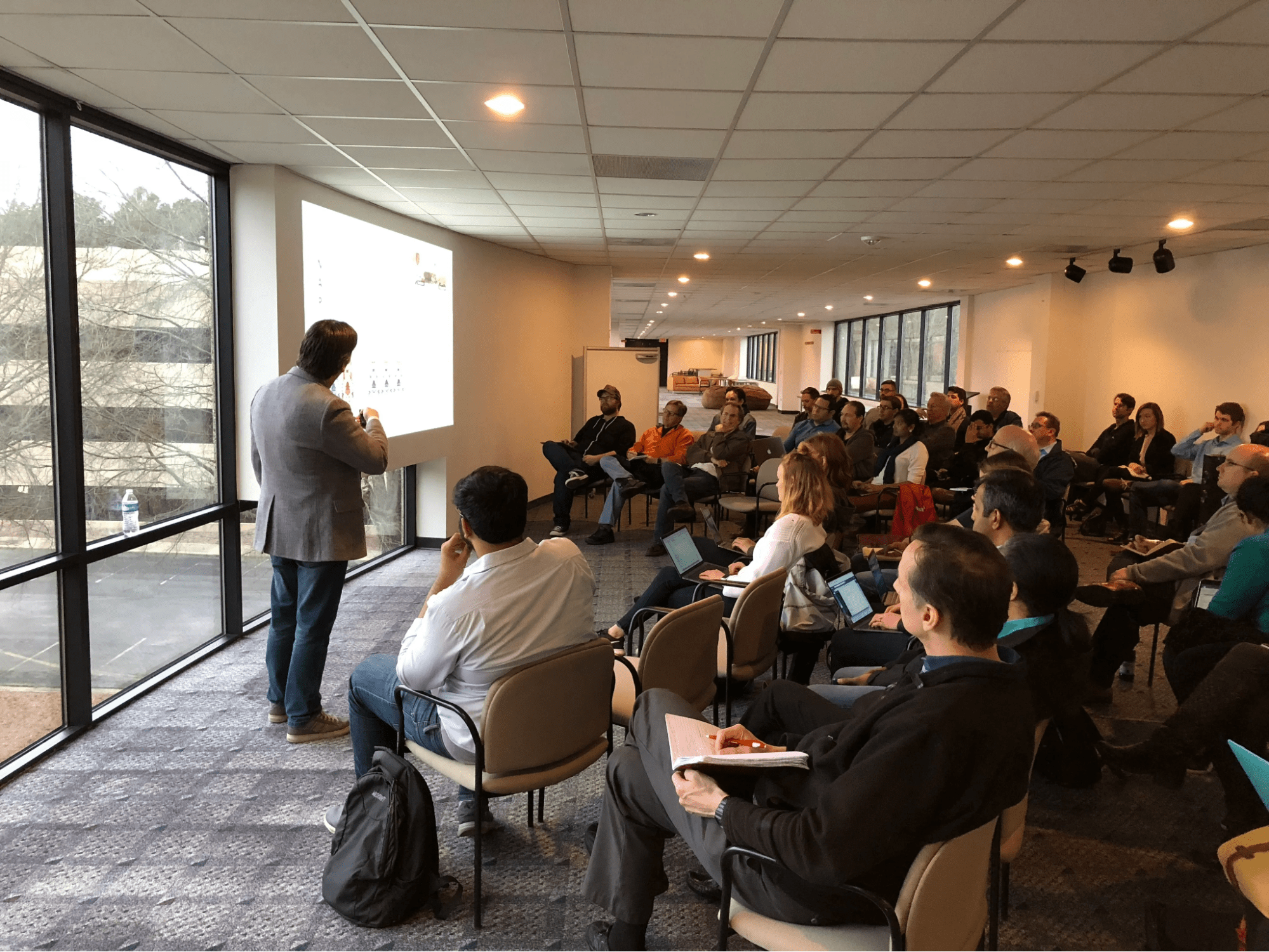 Rob Delory presenting about local SEO at the Raleigh SEO Meetup